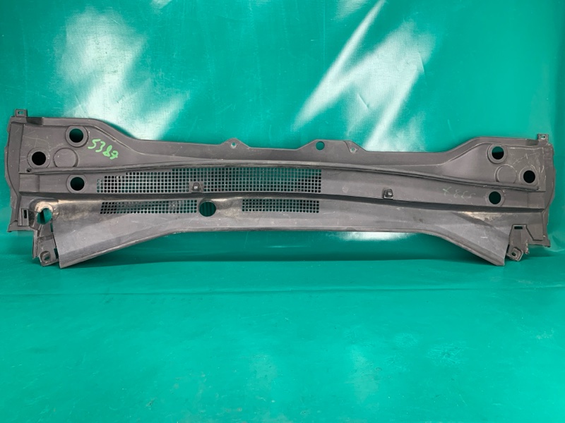 Запчасть пластик под лобовое стекло / жабо ACURA RDX 12-19 2017 74218-TX4-C00 Б/У Пластик под лобовое стекло / Жабо ACURA RDX 12-19 2017 74218-TX4-C00 Б/У