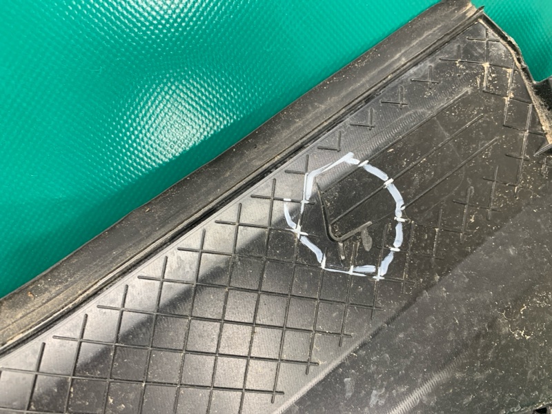 Пластик под лобовое стекло / Жабо RDX 12-19 2017 Пластик под лобовое стекло / Жабо RDX 12-19 2017