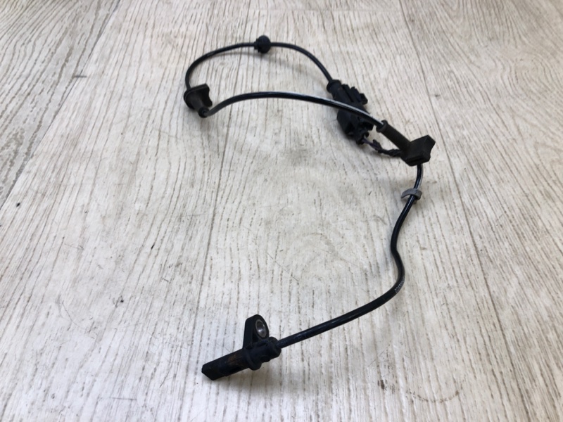 Датчик ABS передний FORD FIESTA 08-17 2017 1.6 C16HDEZ AE8Z-2C204-B Б/У