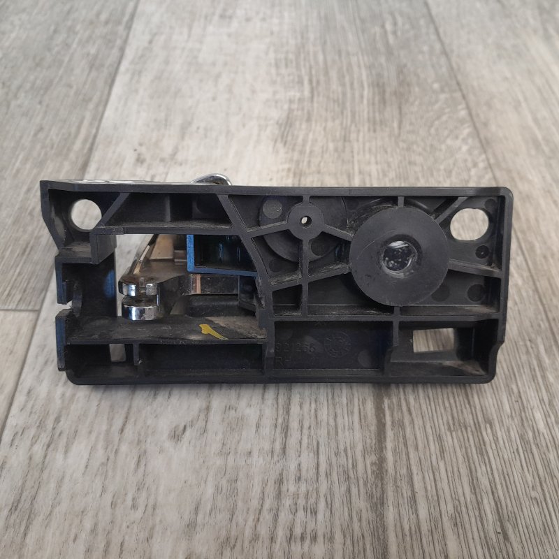 Ручка двери внутренняя передняя правая DODGE DURANGO 11- (WD) Ручка двери внутренняя передняя правая DODGE DURANGO 11- (WD)