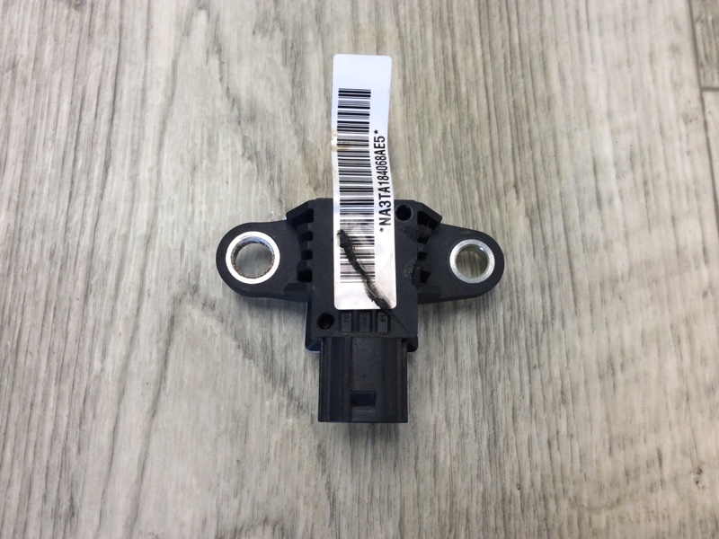 Датчик удара NISSAN ALTIMA L33 12-18 98836-3TA0A Б/У