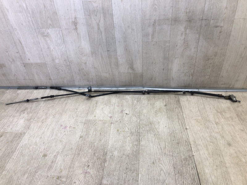 Трос стояночного тормоза FORD FIESTA 08-17 2017 1.6 C16HDEZ D2BZ-2A603-A Б/У