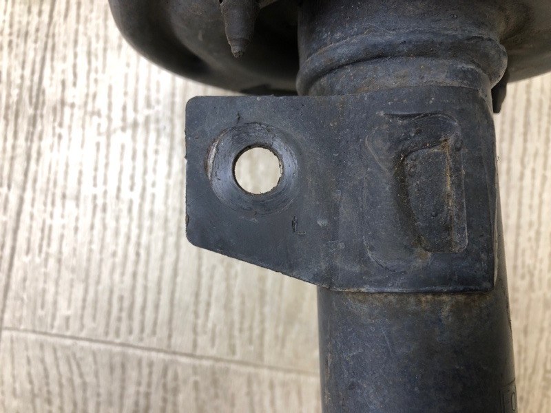 Амортизатор передний левый FIESTA 08-17 2017 1.6 C16HDEZ