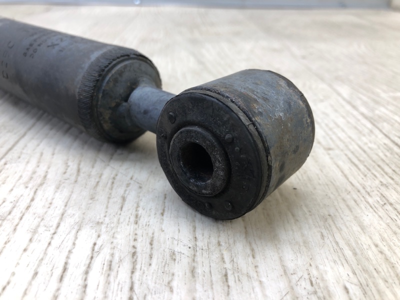 Амортизатор задний FIESTA 08-17 2017 1.6 C16HDEZ Амортизатор задний FIESTA 08-17 2017 1.6 C16HDEZ