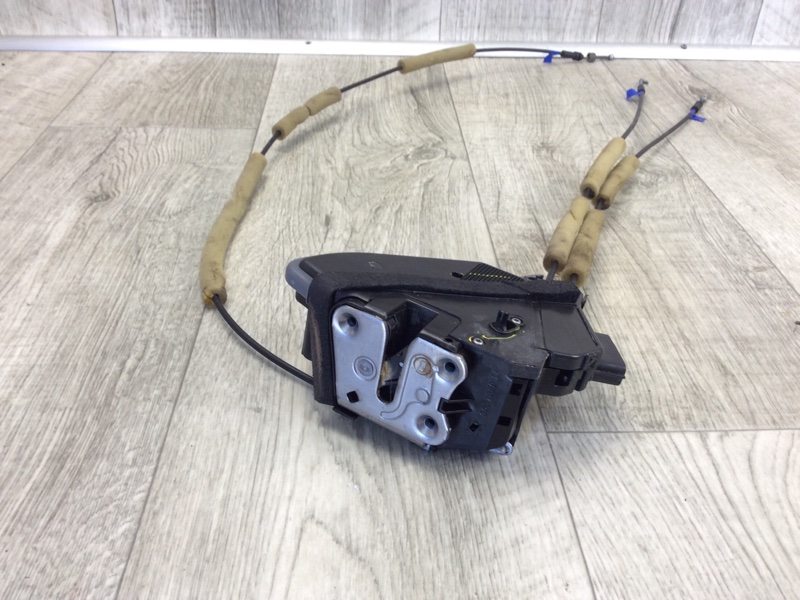 Замок двери задний левый ALTIMA L33 12-18