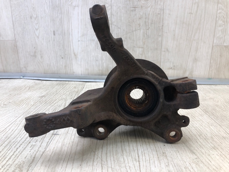 Кулак поворотный передний правый FORD FIESTA 08-17 1.6 C16HDEZ Кулак поворотный передний правый FORD FIESTA 08-17 1.6 C16HDEZ