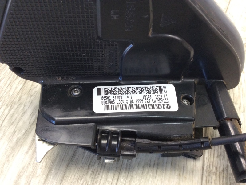 Замок двери передний левый ALTIMA L33 12-18