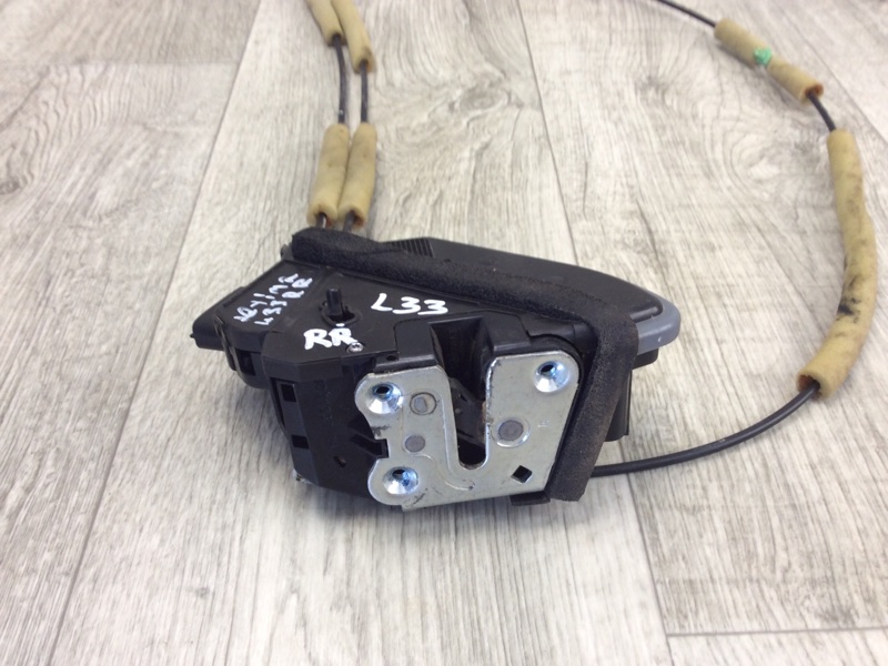 Замок двери задний правый ALTIMA L33 12-18