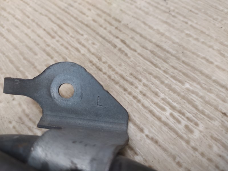 Трос стояночного тормоза левый CAMRY 70 17- 2020 GSV70 2.5 A25AFKS Трос стояночного тормоза левый CAMRY 70 17- 2020 GSV70 2.5 A25AFKS