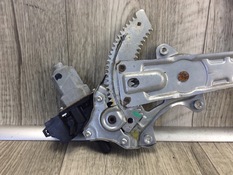 Стеклоподъемник задний левый NISSAN ALTIMA L33 12-18