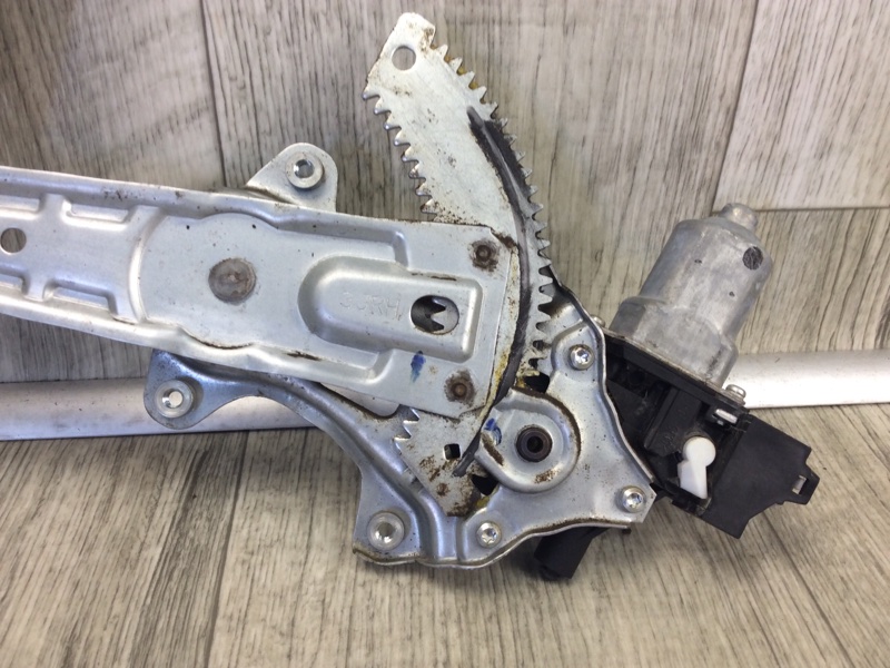 Стеклоподъемник задний правый NISSAN ALTIMA L33 12-18