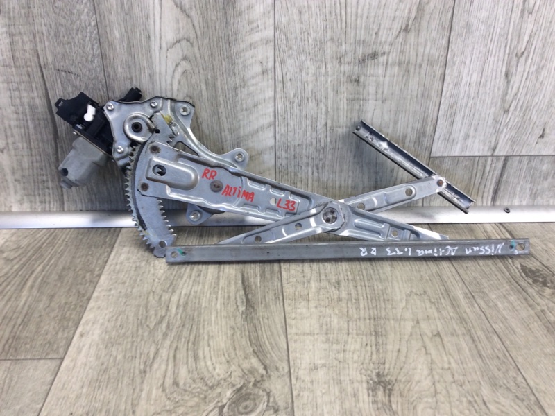 Стеклоподъемник задний правый ALTIMA L33 12-18