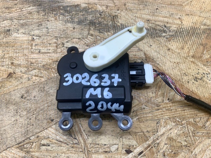 Моторчик заслонки печки 6 GJ 12- 2014 2.5 PY-VPS