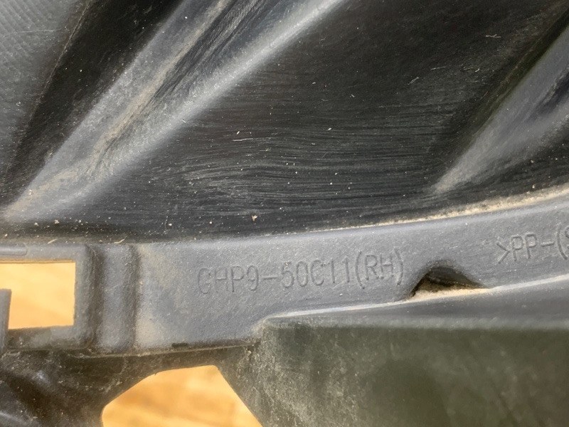 Заглушка ПТФ правая MAZDA 6 GJ 12- 2.5 PY-VPS