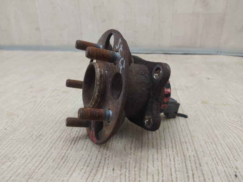 Запчасть ступица задняя TOYOTA PRIUS - 30 09-17 2013 ZVW30 1.8 2ZRFXE 4245047040 Б/У Ступица задняя TOYOTA PRIUS - 30 09-17 2013 ZVW30 1.8 2ZRFXE 4245047040 Б/У