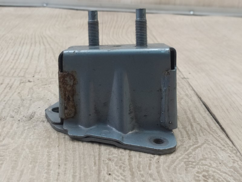 Кронштейн усилителя заднего бампера левый PRIUS - 30 09-17 2013 ZVW30 1.8 2ZRFXE