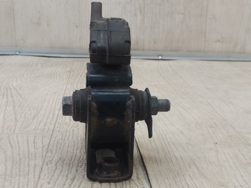 Подушка двигателя передняя PRIUS - 30 09-17 2013 ZVW30 1.8 2ZRFXE