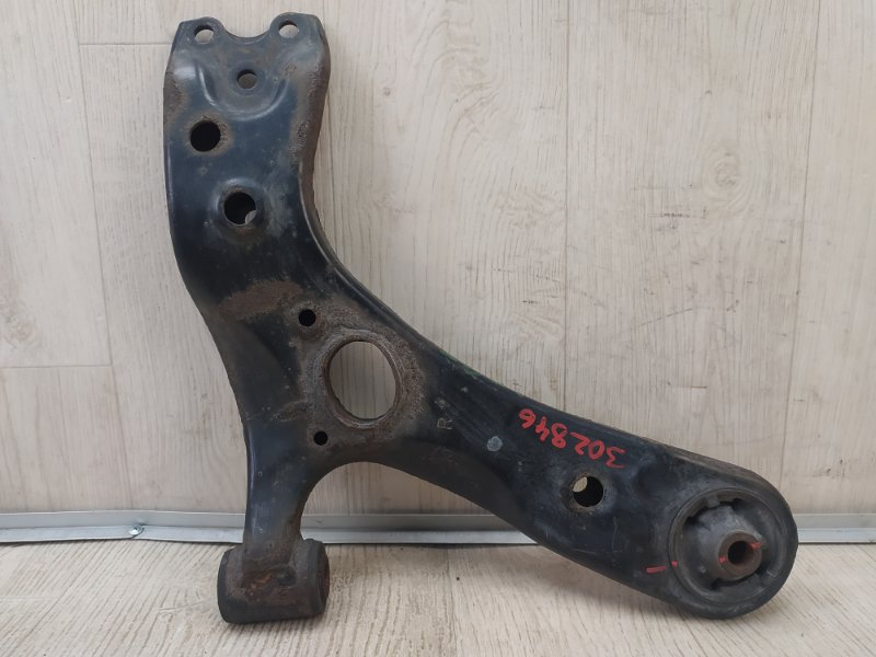 Рычаг передней подвески нижний правый PRIUS - 30 09-17 2013 ZVW30 1.8 2ZRFXE