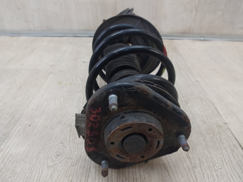 Амортизатор передний правый TOYOTA PRIUS - 30 09-17 ZVW30 1.8 2ZRFXE Амортизатор передний правый TOYOTA PRIUS - 30 09-17 ZVW30 1.8 2ZRFXE