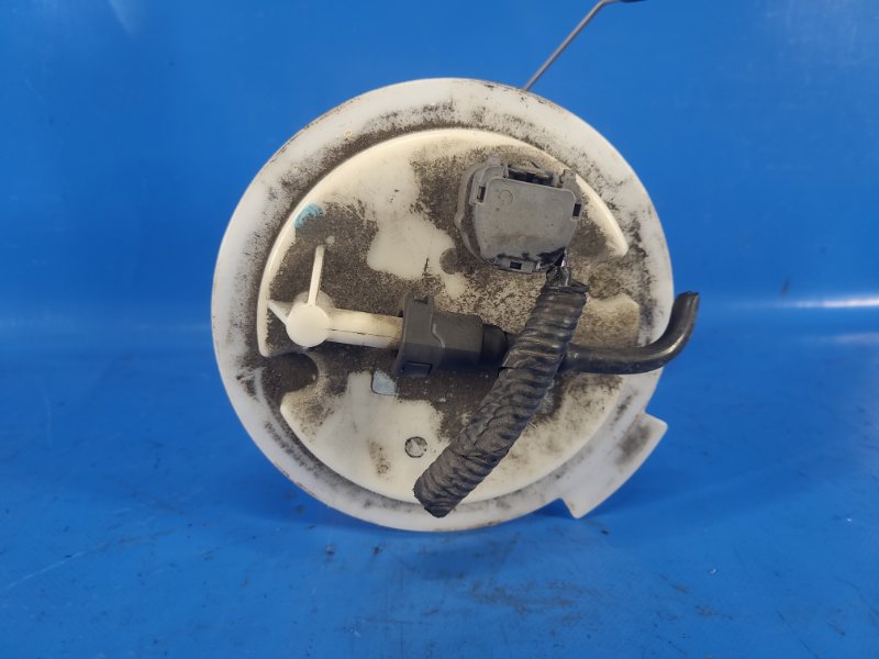 Топливный насос 200 10-14 2012 2.4 ED3