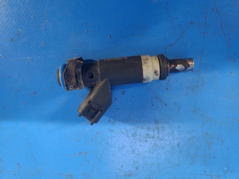 Форсунка топливная 200 10-14 2012 2.4 ED3