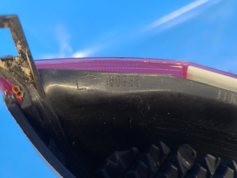 Фонарь наружный левый XC70 00–07 2006 2.5 B5254T2 Фонарь наружный левый XC70 00–07 2006 2.5 B5254T2