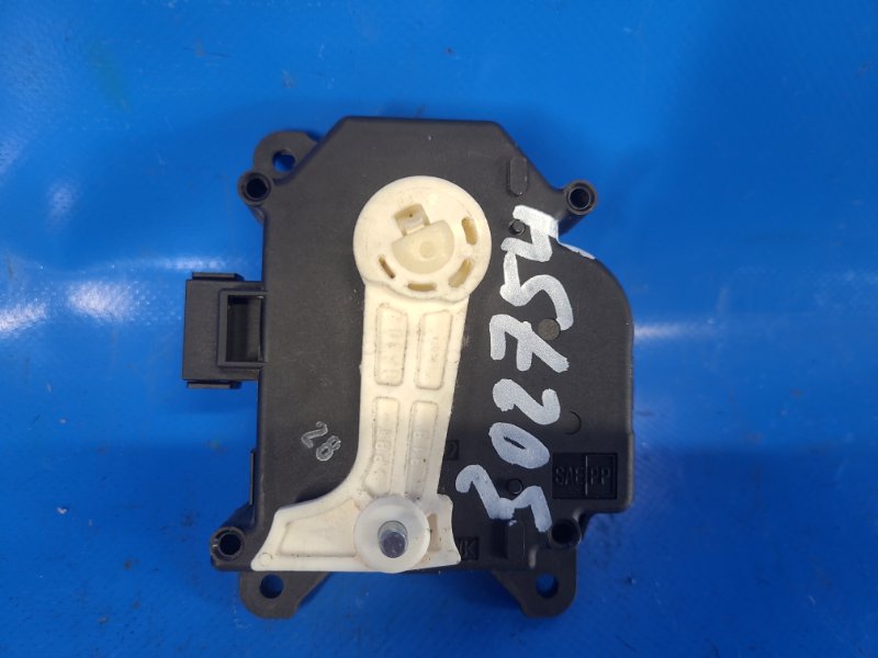 Запчасть моторчик заслонки печки TOYOTA CAMRY 40 06-11 2010 2.5 2ARFE 87106-07140 Б/У Моторчик заслонки печки TOYOTA CAMRY 40 06-11 2010 2.5 2ARFE 87106-07140 Б/У