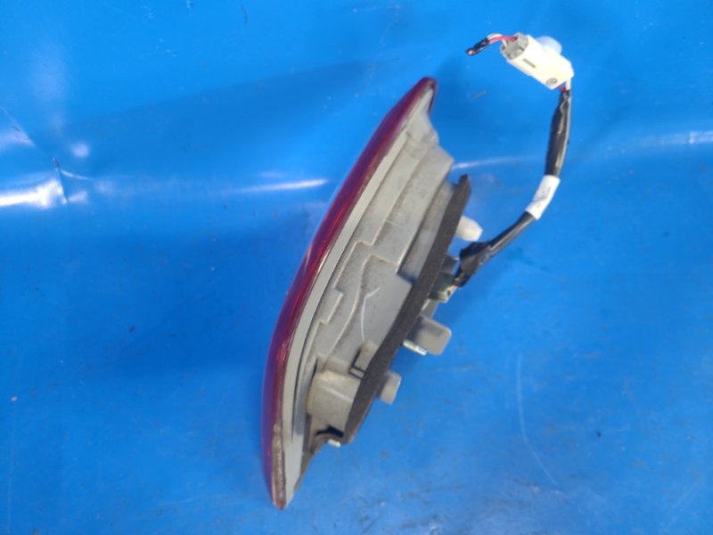 Фонарь внутренний правый CAMRY 40 06-11 2010 2.5 2ARFE Фонарь внутренний правый CAMRY 40 06-11 2010 2.5 2ARFE