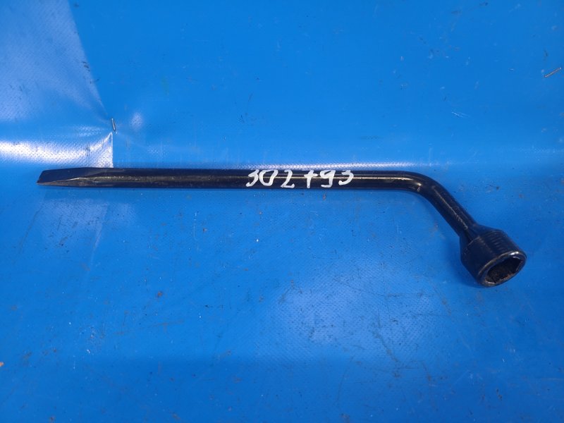 Ключ балонный TOYOTA CAMRY 40 06-11 2010 2.5 2ARFE 09150-02020 Б/У