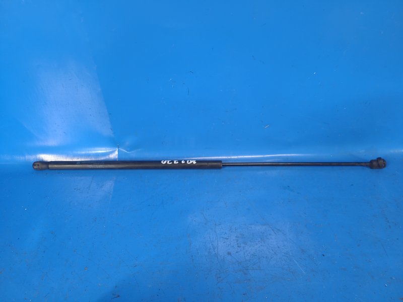 Амортизатор капота правый TOYOTA CAMRY 40 06-11 2010 2.5 2ARFE 53440-06050 Б/У