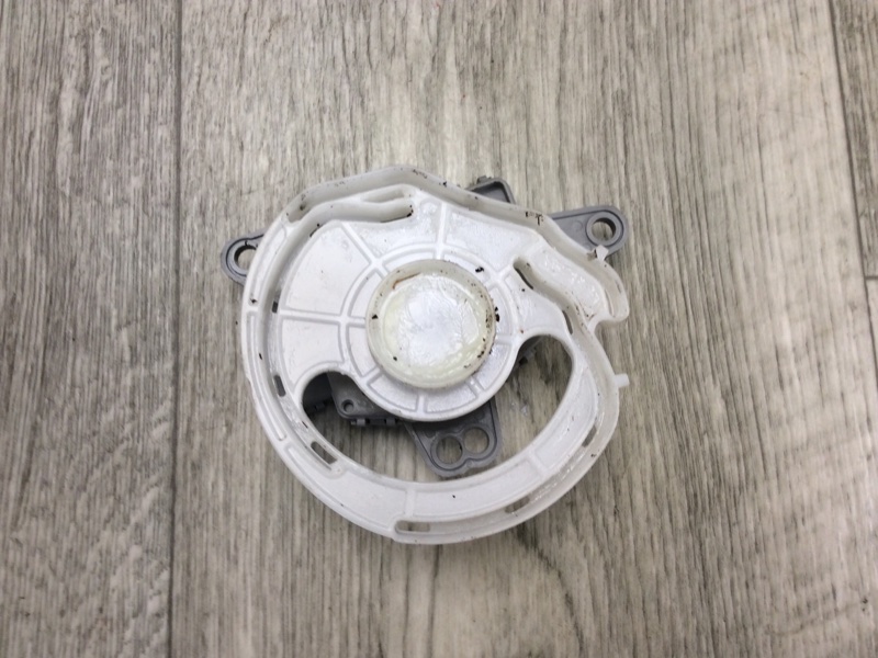 Моторчик заслонки печки NIRO 16- 2017 1.6 G4LE Моторчик заслонки печки NIRO 16- 2017 1.6 G4LE