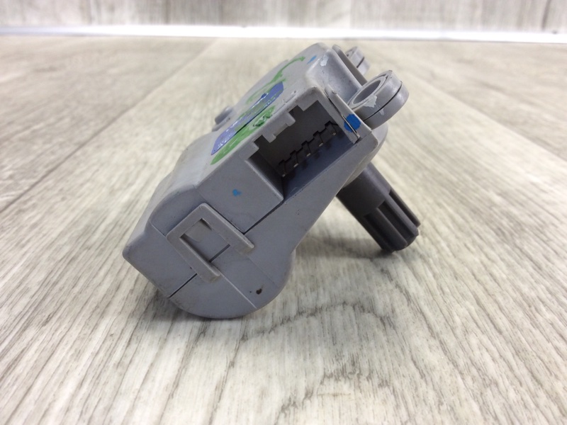 Моторчик заслонки печки NIRO 16- 2017 1.6 G4LE