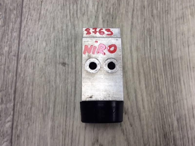 Клапан кондиционера NIRO 16- 2017 1.6 G4LE Клапан кондиционера NIRO 16- 2017 1.6 G4LE