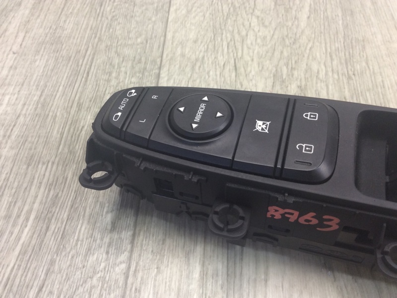 Блок управления стеклоподъемниками KIA NIRO 16- 1.6 G4LE