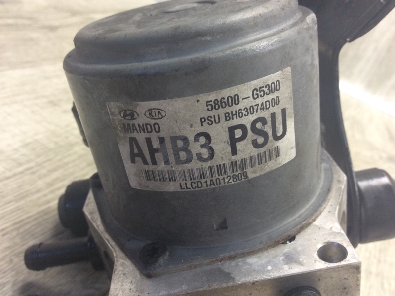 Блок управления ABS KIA NIRO 16- 1.6 G4LE