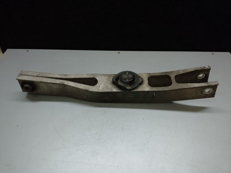 Рычаг задней подвески поперечный нижний KIZASHI 09-14 2011 J24B