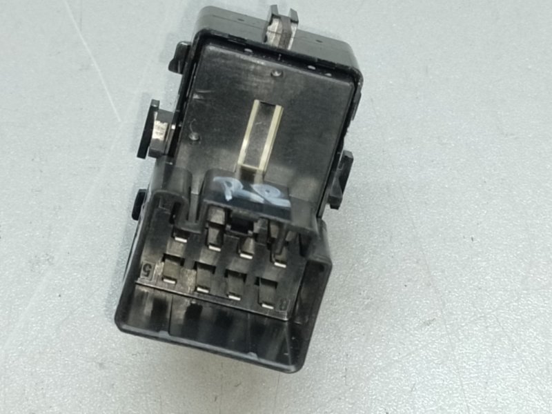 Кнопка стеклоподъемника FORD ECOSPORT 18-22 1.0 L EcoBoost (Fox) turbo Кнопка стеклоподъемника FORD ECOSPORT 18-22 1.0 L EcoBoost (Fox) turbo