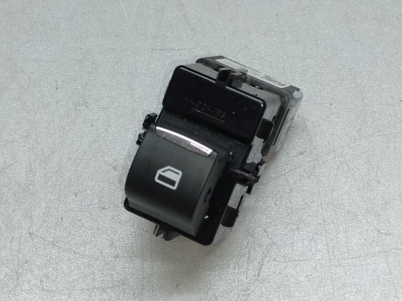 Запчасть кнопка стеклоподъемника FORD ECOSPORT 18-22 2021 1.0 L EcoBoost (Fox) turbo GN1Z-1452-9G Б/У Кнопка стеклоподъемника FORD ECOSPORT 18-22 2021 1.0 L EcoBoost (Fox) turbo GN1Z-1452-9G Б/У