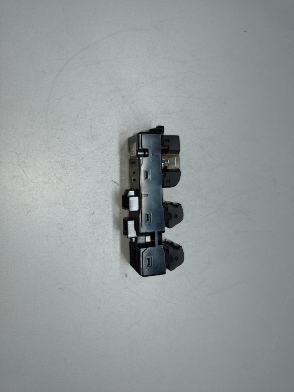 Блок управления стеклоподъемниками ECOSPORT 18-22 2021 1.0 L EcoBoost (Fox) turbo