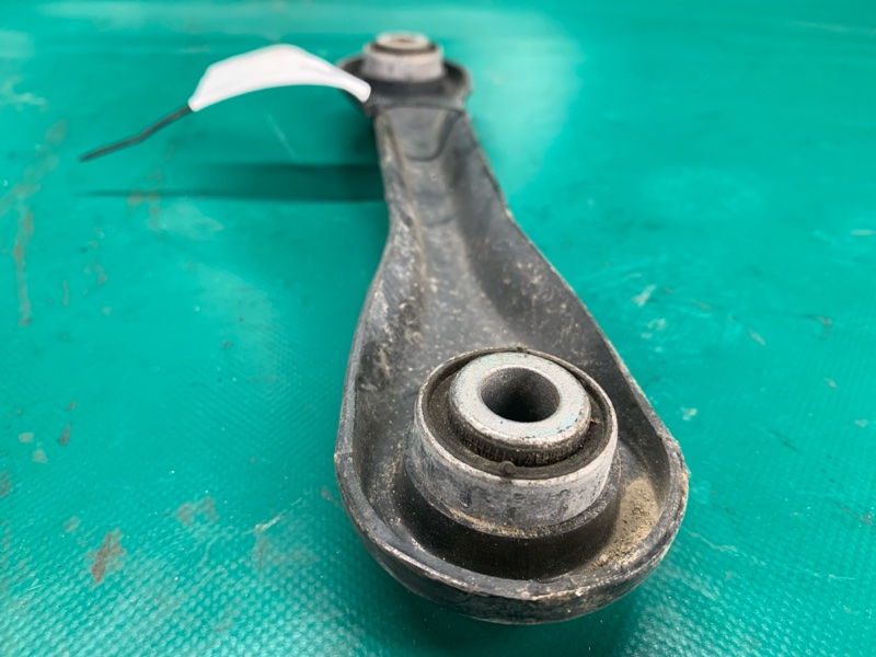 Рычаг задней подвески поперечный нижний задний FOCUS 10-18 2017 2.0