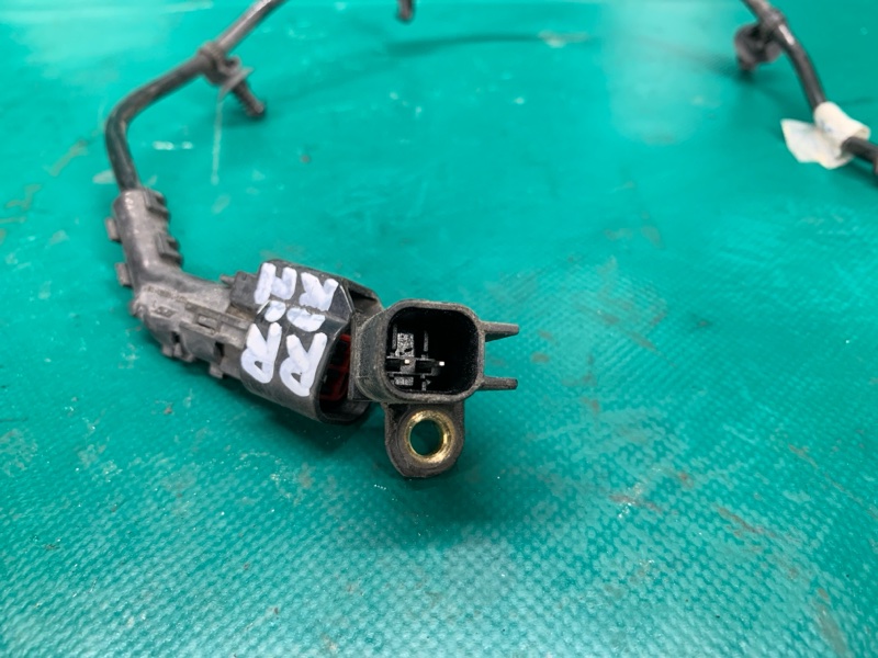 Датчик ABS задний правый FORD FOCUS 10-18 2.0 Датчик ABS задний правый FORD FOCUS 10-18 2.0