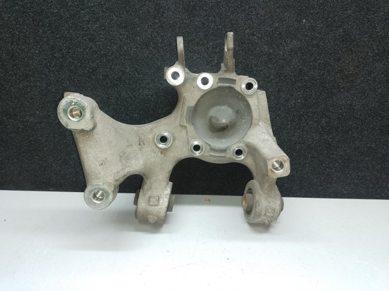 Цапфа задняя правая KIZASHI 09-14 2011 J24B