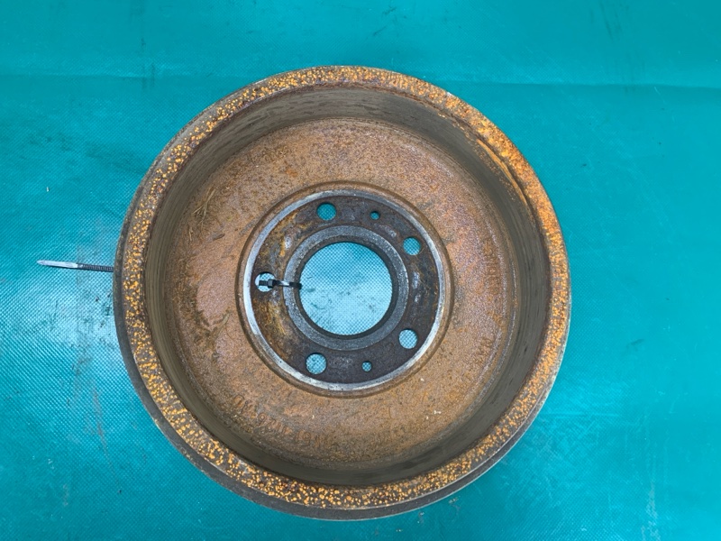 Тормозной барабан задний FORD FOCUS 10-18 2.0