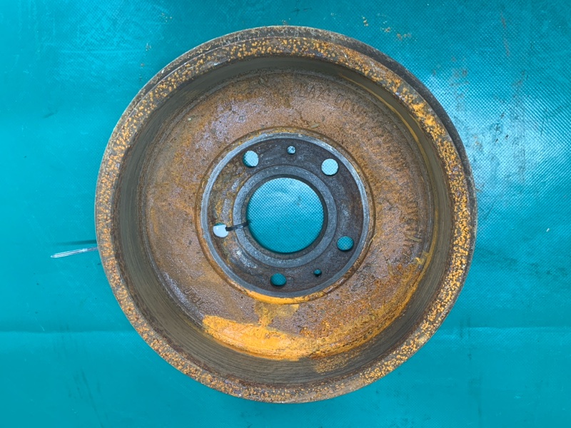 Тормозной барабан задний FORD FOCUS 10-18 2.0