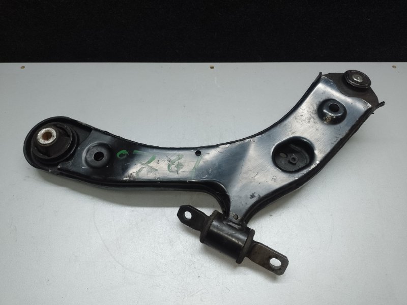 Рычаг передней подвески нижний правый KIZASHI 09-14 2011 J24B