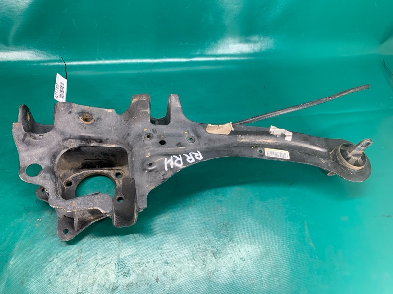 Рычаг задней подвески продольный задний правый FORD FOCUS 10-18 2.0