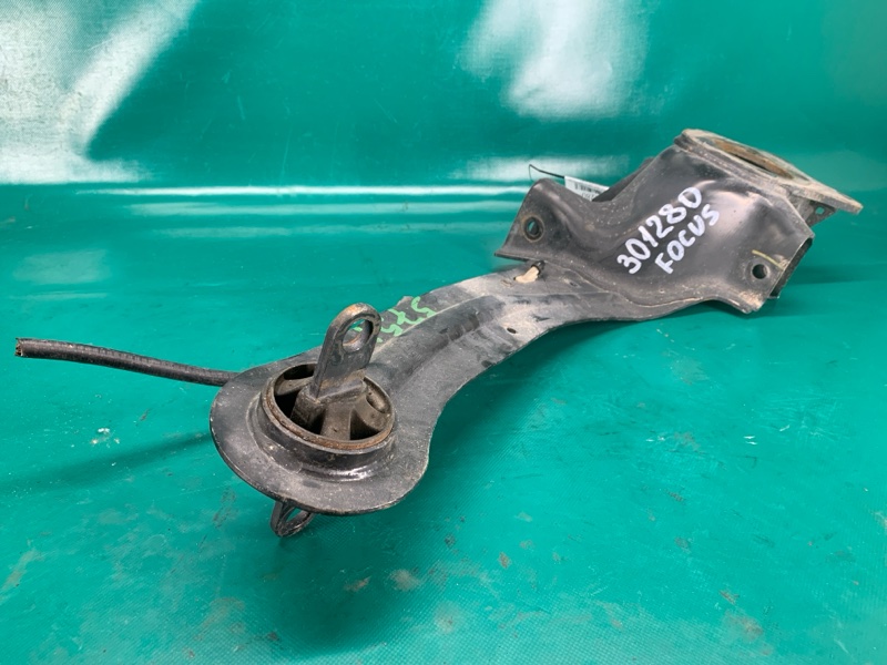 Рычаг задней подвески продольный задний правый FOCUS 10-18 2017 2.0