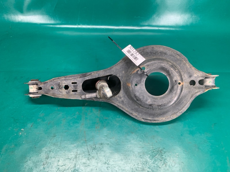 Рычаг задней подвески поперечный нижний задний FORD FOCUS 10-18 2.0 Рычаг задней подвески поперечный нижний задний FORD FOCUS 10-18 2.0