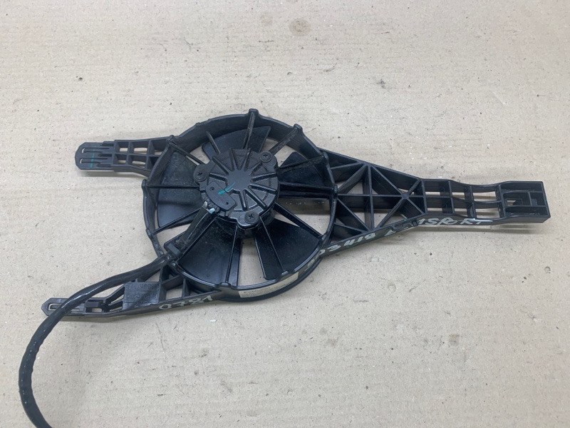 Запчасть диффузор вентилятора основного радиатора FORD ECOSPORT 18-22 2021 1.0 L EcoBoost (Fox) turbo H1BZ-8C607-A Б/У Диффузор вентилятора основного радиатора FORD ECOSPORT 18-22 2021 1.0 L EcoBoost (Fox) turbo H1BZ-8C607-A Б/У