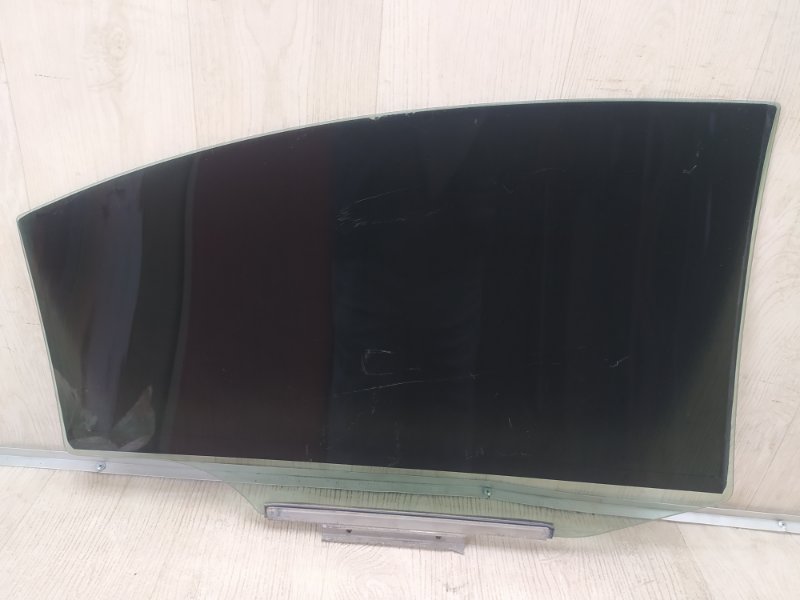 Стекло двери заднее левое ES350 06-12